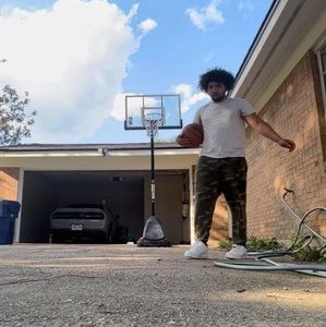 Meet your Posher, Cedrick